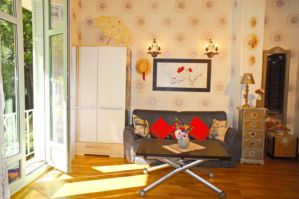 Studio Alberti Nizza Szoba fotó